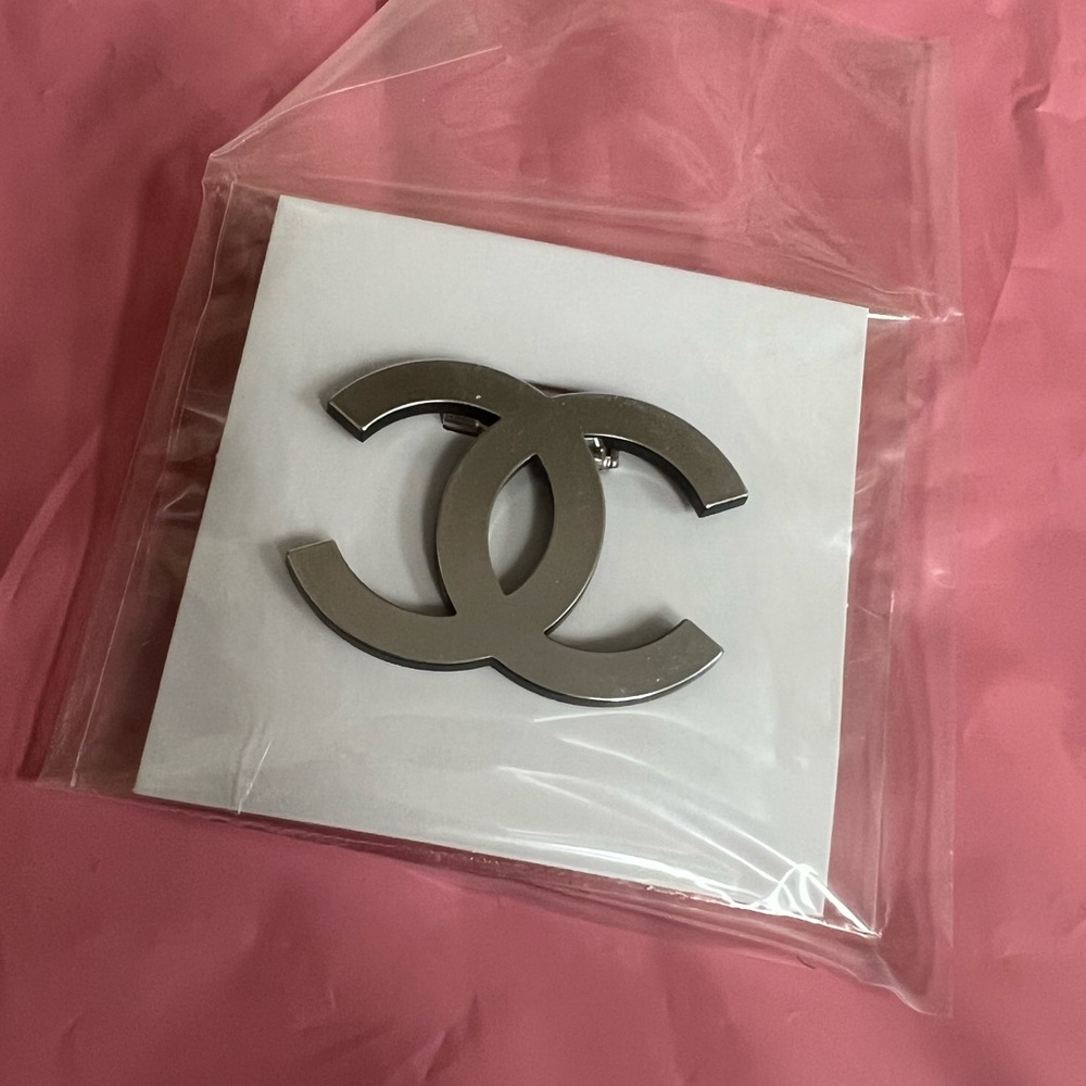 Double C pin (no offers)